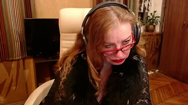 Miss Tress online show from March 5, 10:17 pm