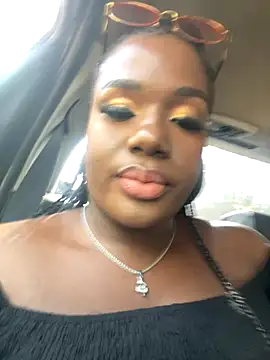 Snapshot of NissyxSawee chatting on October 19, 1:23 pm NissyxSawee online show from October 19, 1:23 pm