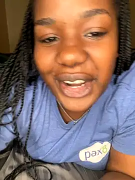 Snapshot of NissyxSawee chatting on October 27, 8:07 am NissyxSawee online show from October 27, 8:07 am