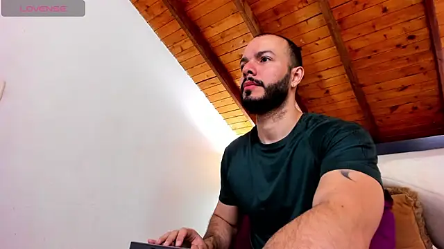 Tom Bailey online show from February 9, 12:42 pm