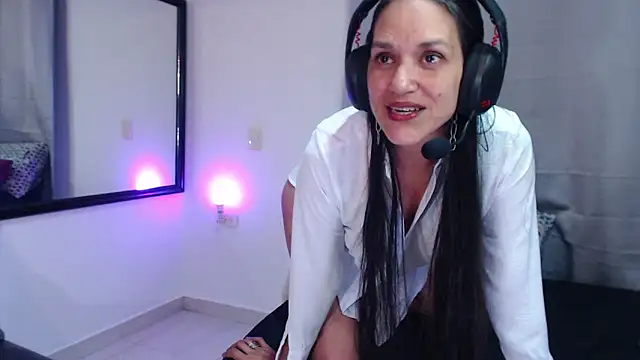 Snapshot of diosa78afrodita chatting on March 24, 2:38 am diosa78afrodita online show from March 24, 2:38 am