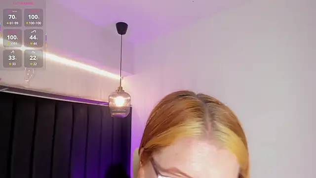 AllisonRoberts  online show from October 21, 8:53 pm