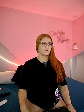 AllisonRoberts  online show from April 25, 11:57 am