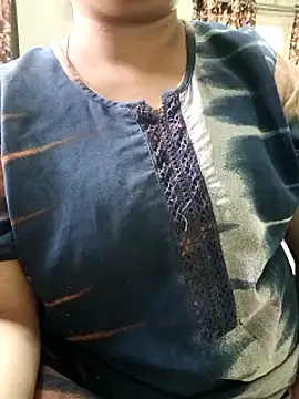 Snapshot of cuteyqueen chatting on March 16, 9:16 am cuteyqueen online show from March 16, 9:16 am