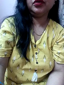 Snapshot of cuteyqueen chatting on October 14, 11:00 am cuteyqueen online show from October 14, 11:00 am