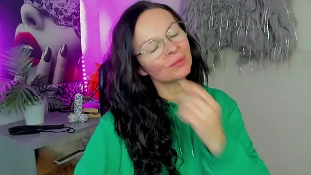 HelenLuxx online show from February 27, 3:34 pm