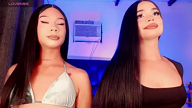 yourgreatfantasy online show from April 24, 4:42 pm