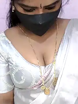 louise92 online show from December 8, 5:22 pm