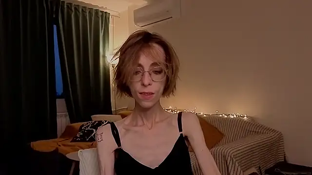 amber quell here online show from February 7, 4:11 pm