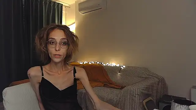 amber quell here online show from May 8, 4:34 pm