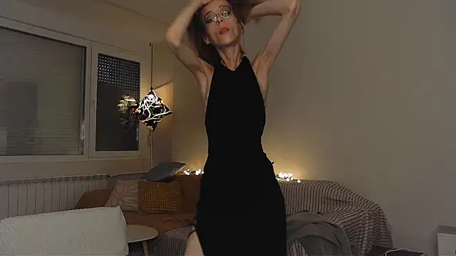 amber quell here online show from May 14, 4:25 pm