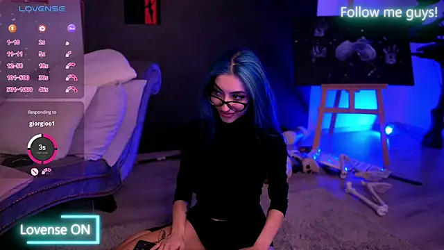 AriaVoss online show from October 12, 8:52 pm