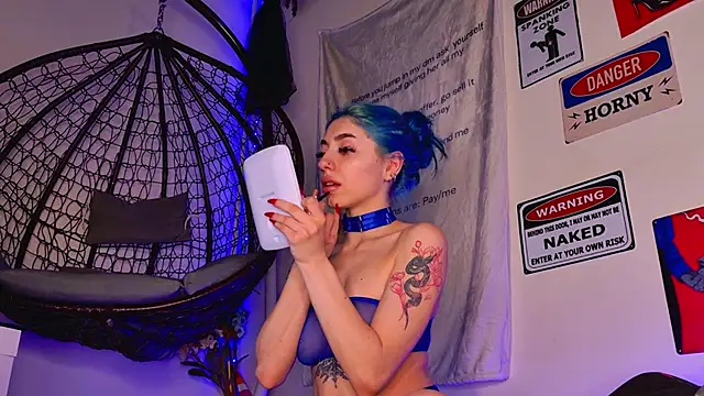 AriaVoss online show from March 10, 10:59 pm