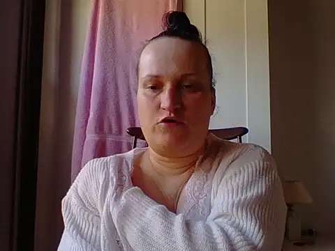  squirty cum lady  online show from March 10, 10:37 am