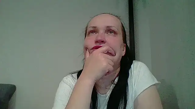  squirty cum lady  online show from October 3, 2:47 pm