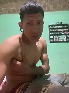 Snapshot of nowex18 chatting on November 18, 1:55 am nowex18 online show from November 18, 1:55 am