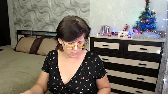 Snapshot of VitaCharm chatting on January 3, 9:36 pm VitaCharm online show from January 3, 9:36 pm