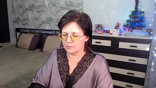 Snapshot of VitaCharm chatting on January 4, 10:34 pm VitaCharm online show from January 4, 10:34 pm