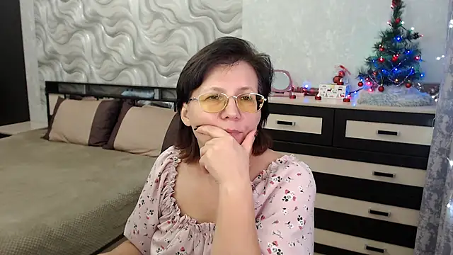 Snapshot of VitaCharm chatting on January 10, 10:36 pm VitaCharm online show from January 10, 10:36 pm