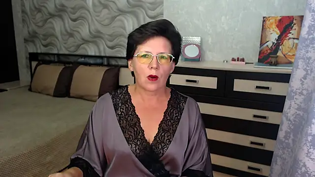 Snapshot of VitaCharm chatting on October 2, 9:00 pm VitaCharm online show from October 2, 9:00 pm