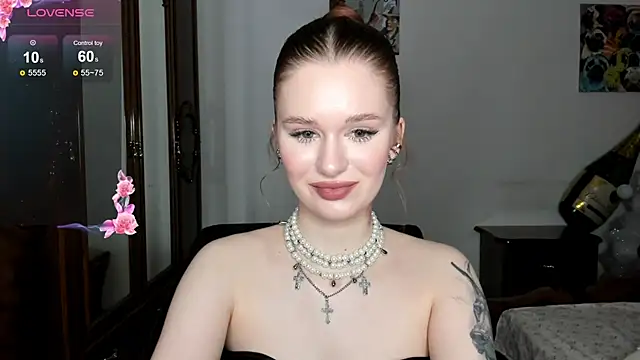 Snapshot of EmilySoul chatting on January 20, 2:03 pm EmilySoul online show from January 20, 2:03 pm