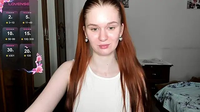 Snapshot of EmilySoul chatting on February 21, 11:43 pm EmilySoul online show from February 21, 11:43 pm