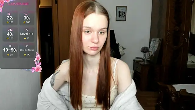 Snapshot of EmilySoul chatting on March 1, 6:32 pm EmilySoul online show from March 1, 6:32 pm