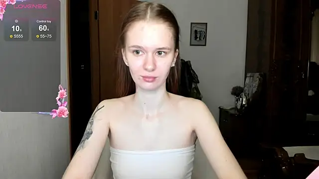 Snapshot of EmilySoul chatting on March 16, 3:05 pm EmilySoul online show from March 16, 3:05 pm