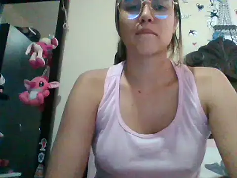 trianabell online show from January 17, 9:28 pm