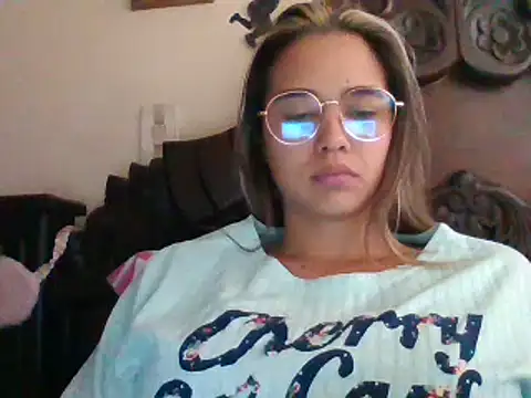 trianabell online show from January 20, 5:27 pm