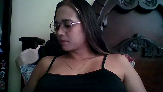 trianabell online show from September 23, 4:54 pm