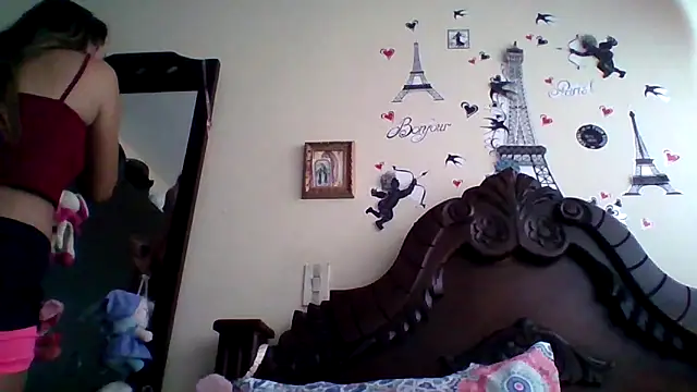 trianabell online show from October 4, 4:49 pm