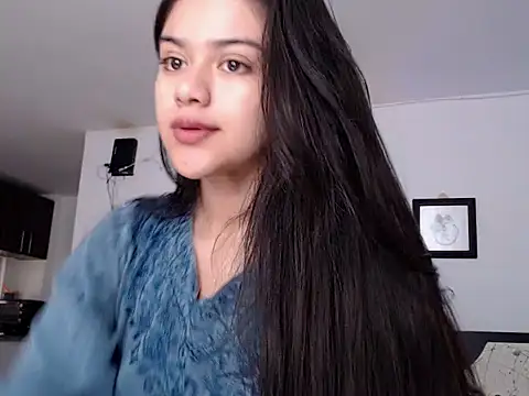 Snapshot of angelbeat_ chatting on December 13, 8:47 pm angelbeat  online show from December 13, 8:47 pm