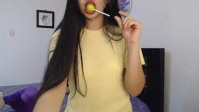 Snapshot of angelbeat_ chatting on February 13, 11:26 pm angelbeat  online show from February 13, 11:26 pm
