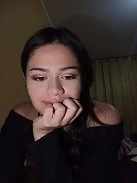 Snapshot of angelbeat_ chatting on September 27, 2:27 am angelbeat  online show from September 27, 2:27 am