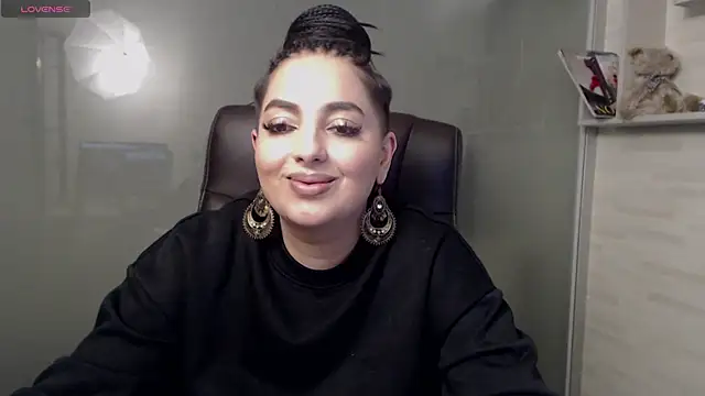 Snapshot of BustyAllyy chatting on March 8, 2:45 am BustyAllyy online show from March 8, 2:45 am