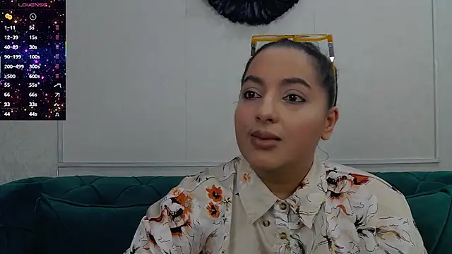 Snapshot of BustyAllyy chatting on November 21, 8:07 pm BustyAllyy online show from November 21, 8:07 pm