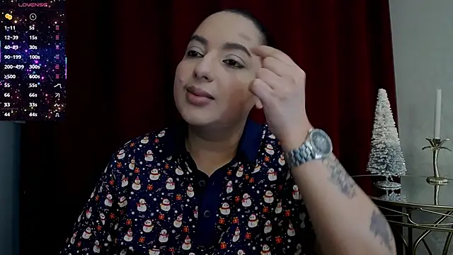 Snapshot of BustyAllyy chatting on November 27, 6:54 pm BustyAllyy online show from November 27, 6:54 pm