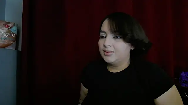 Snapshot of BustyAllyy chatting on November 30, 6:23 pm BustyAllyy online show from November 30, 6:23 pm