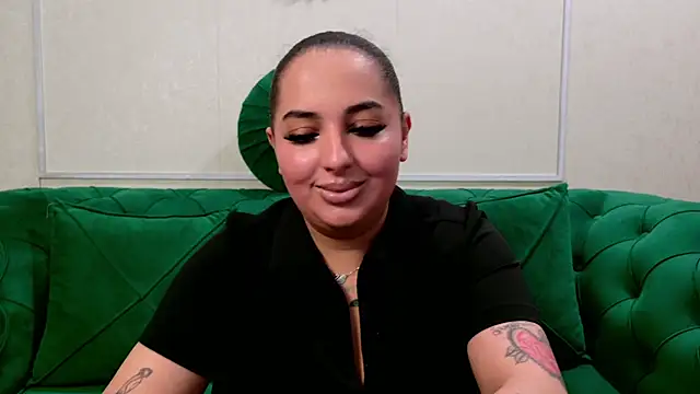 Snapshot of BustyAllyy chatting on July 9, 4:55 pm BustyAllyy online show from July 9, 4:55 pm