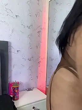 Snapshot of Brhiana_Williamms chatting on June 3, 2:33 pm Brhiana Williamms online show from June 3, 2:33 pm