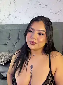 Snapshot of Brhiana_Williamms chatting on June 10, 1:21 pm Brhiana Williamms online show from June 10, 1:21 pm
