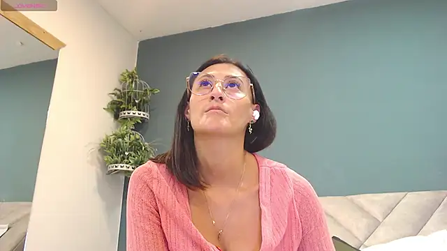 SharisWillian online show from February 18, 3:24 am