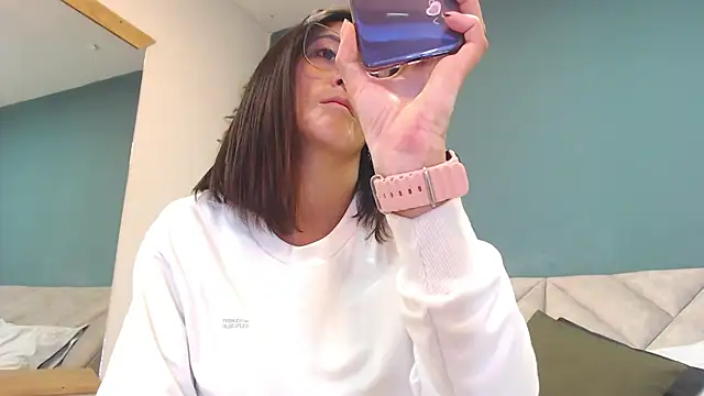 SharisWillian online show from February 19, 3:35 am