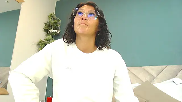 SharisWillian online show from May 20, 3:34 am