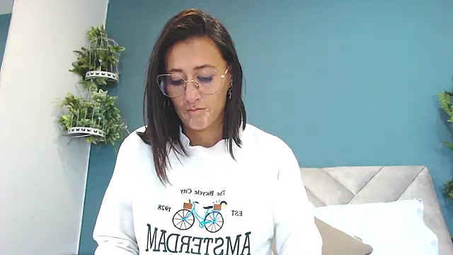 SharisWillian online show from June 15, 3:42 am