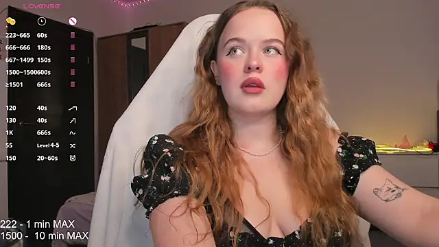 HANNA MONTANAS online show from October 16, 8:32 pm