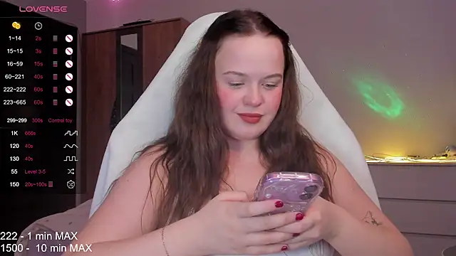 HANNA MONTANAS online show from November 25, 7:36 pm