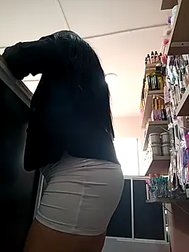 Snapshot of alondraabrown chatting on November 11, 11:54 am alondraabrown online show from November 11, 11:54 am