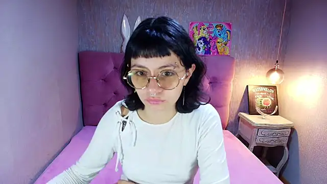 charlottemoonxz online show from July 26, 5:20 pm